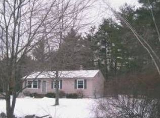 7 Pilgrim Rd, Londonderry, NH 03087