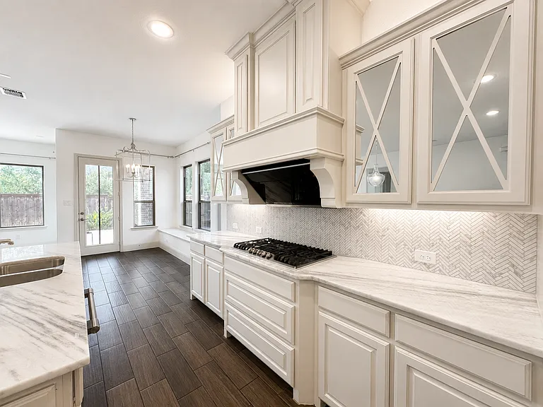 2042 Farmhouse Way — Photo 8