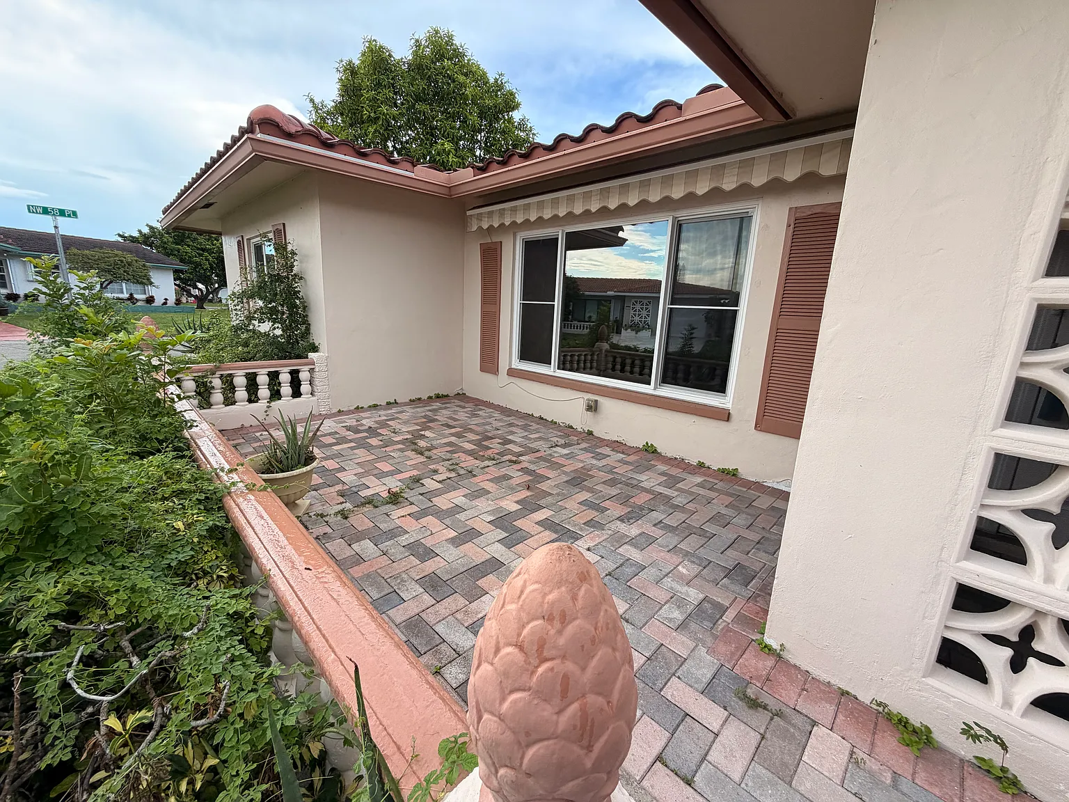 2 bed, 1587 sqft, $2,800 — Photo 3