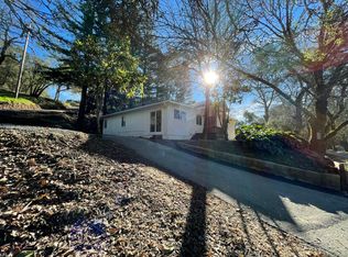 15660 Pozzan Rd #1, Healdsburg, CA 95448