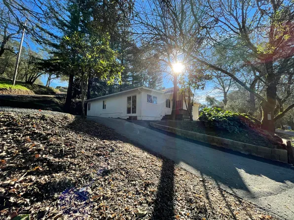 15660 Pozzan Rd #1, Healdsburg, CA 95448