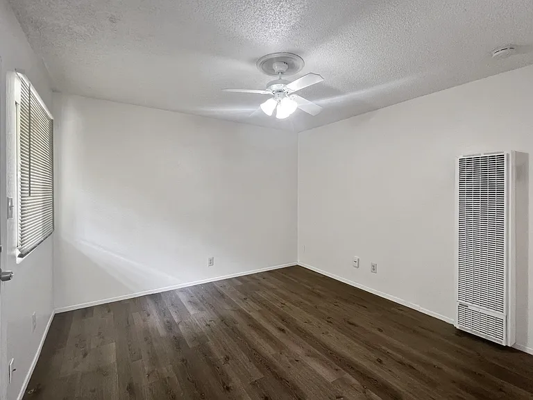 Ethan Apartments — Photo 44