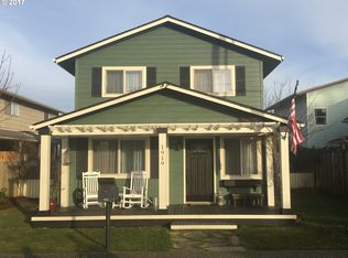 1919 Madrona St, North Bend, OR 97459