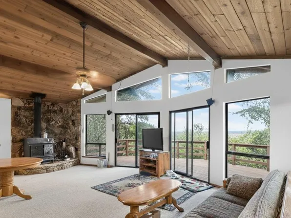 19238 Branding Iron Road, Penn Valley, CA 95946