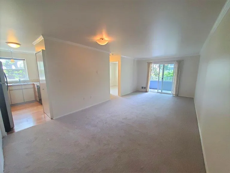 160 Lee St #204 — Photo 10