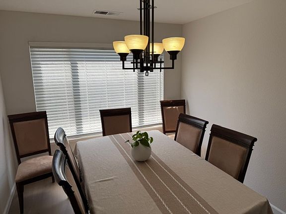 3rd image of 2311 Meadowlark Dr