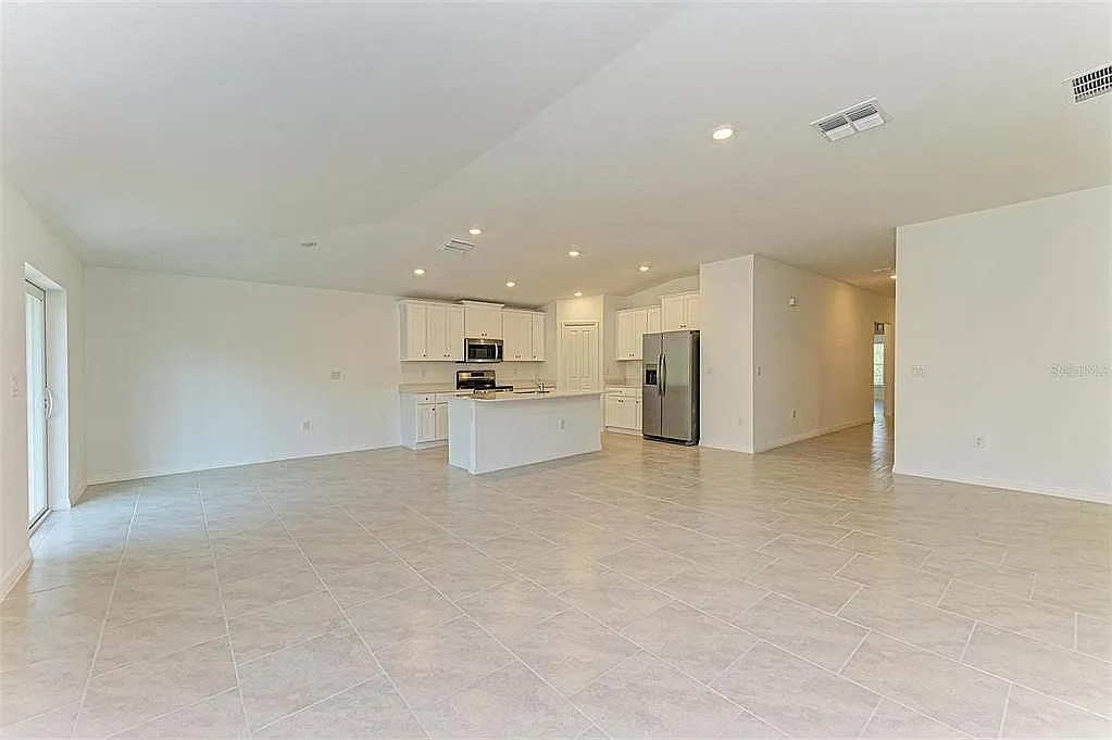 23444 Steeple Avenue - 1 — Photo 3