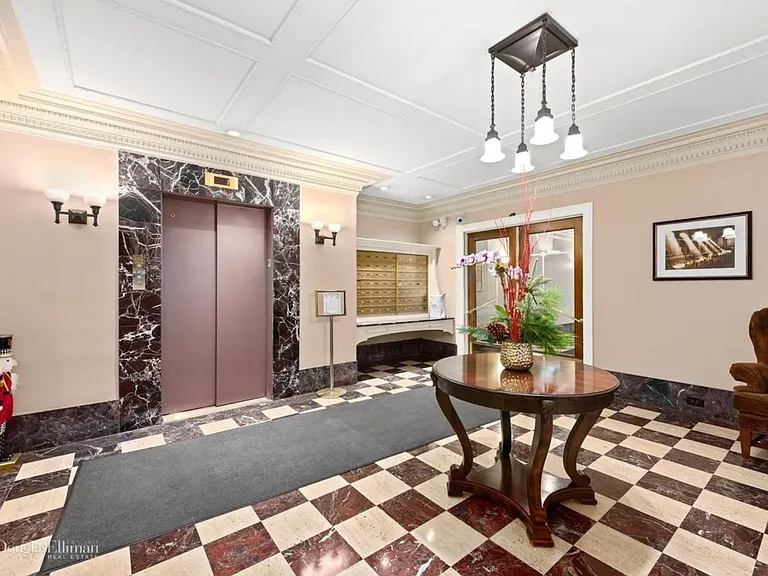 245 W 74th St #8D — Photo 10