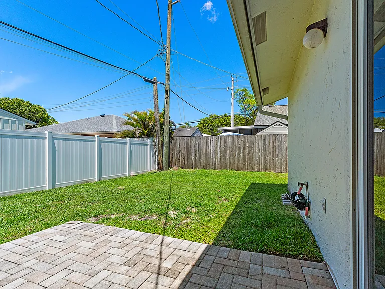 6029 Eberts St — Photo 58
