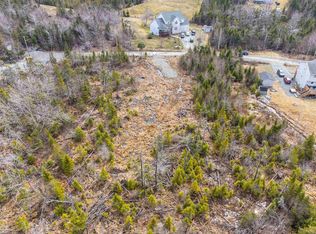 66 Boulder Ln, Eastern Passage, NS B3G 1P9
