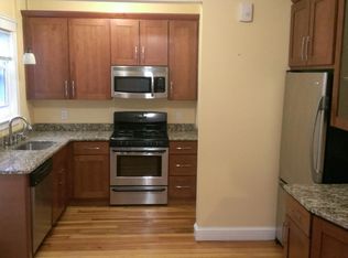 13 Brewster St, Providence, RI 02906