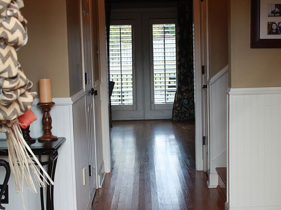 5th image of 645 Sedgley Dr