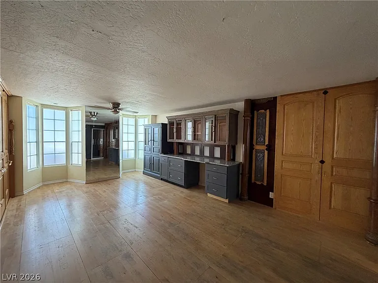 3194 Bel Air Dr — Photo 45