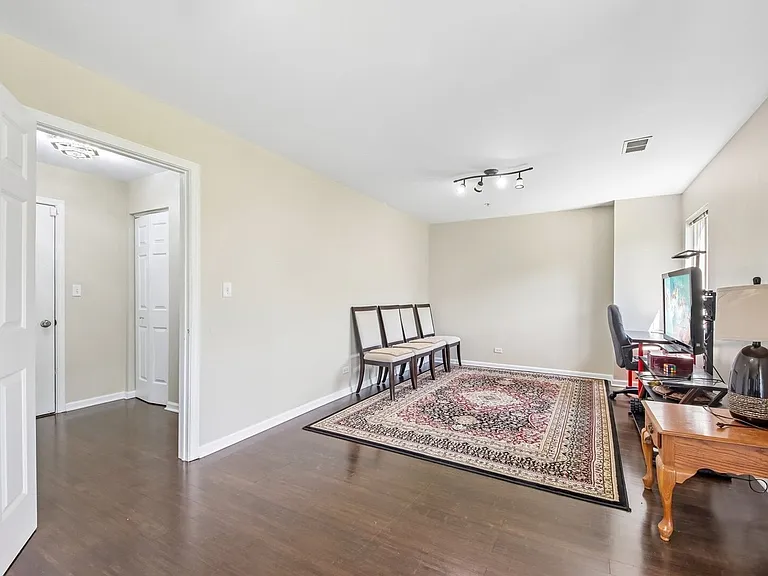 673 Fountainview Dr #673 — Photo 21