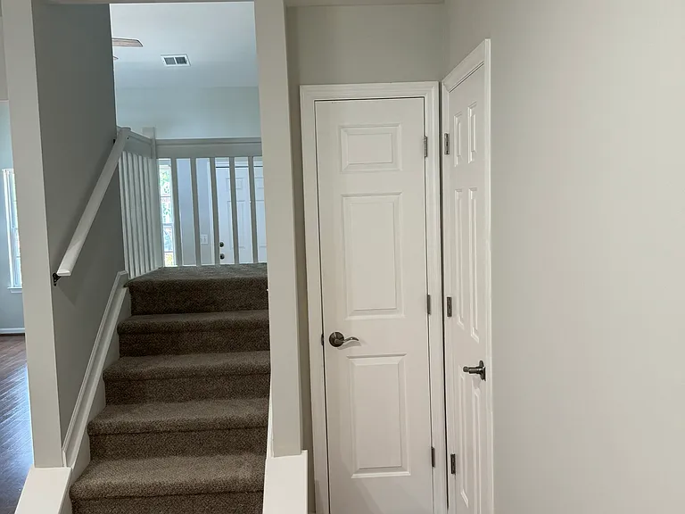 1501 Elm Hall Cir — Photo 21