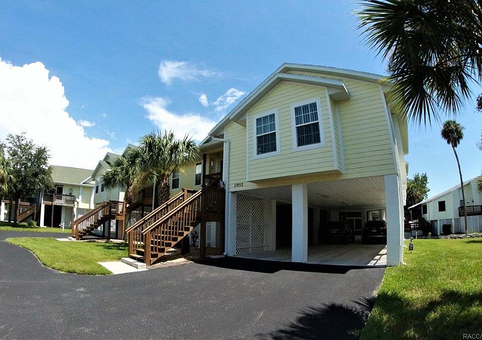 1st image of 11952 W Blue Bayou Ct