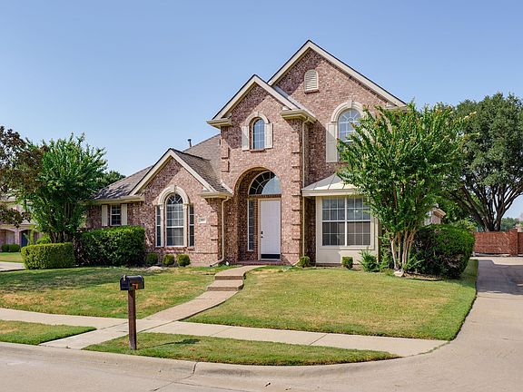 3rd image of 321 Andre Dr