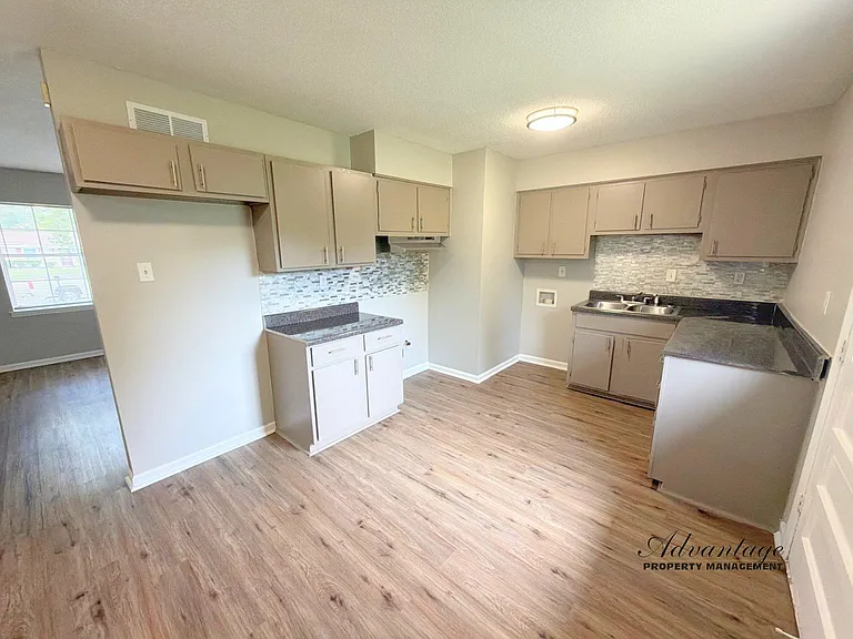 3816 Ford Rd — Photo 10