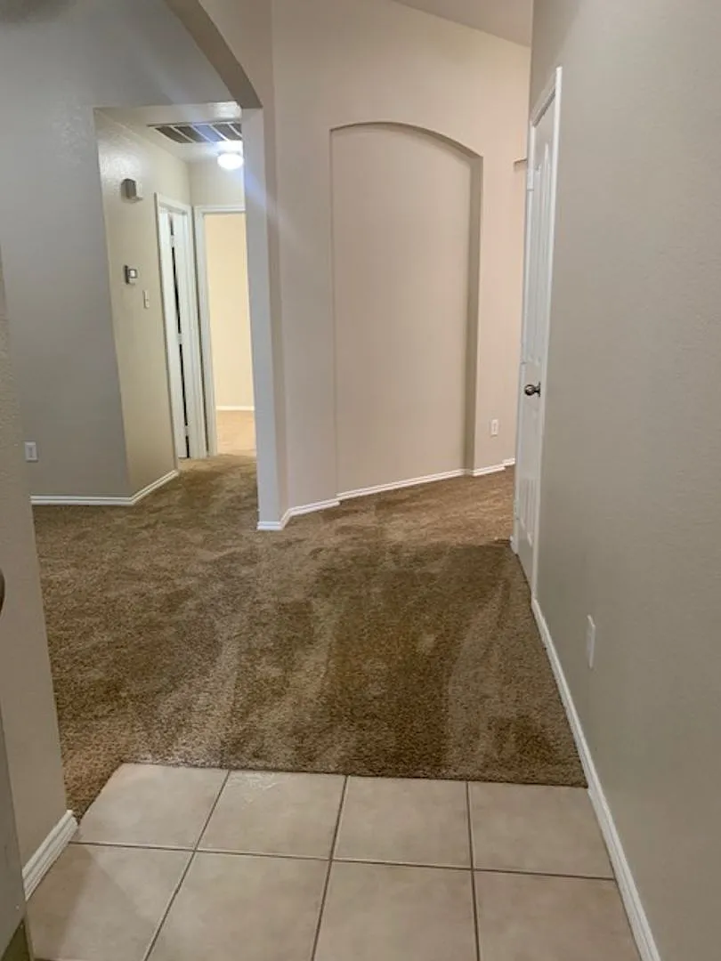 Available Now - 3 Bedroom 2- Bath Home — Photo 3