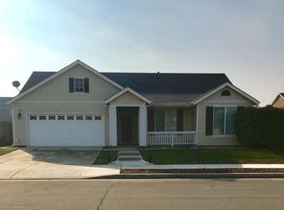 2847 Moir Ave, Sanger, CA
