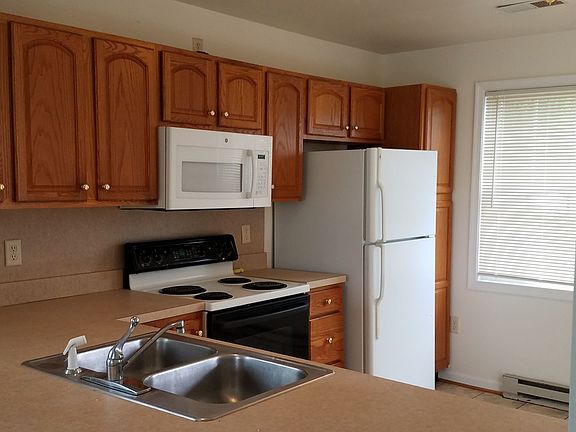 2nd image of 435-437 Chartridge Dr #435