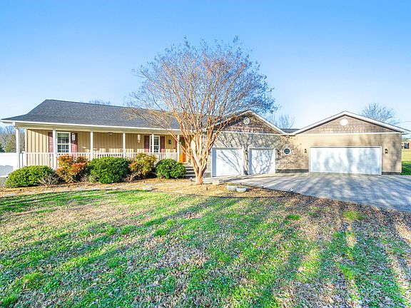 2nd image of 685 County Road 267