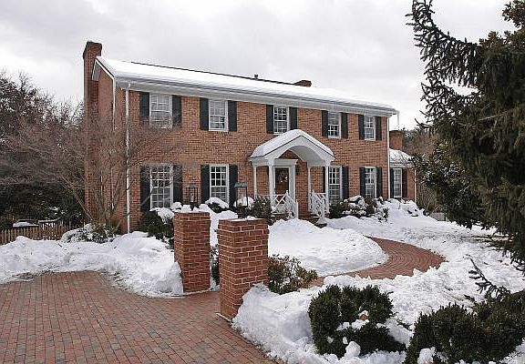 4th image of 106 Ivy Ln