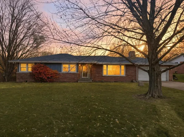 16382 Petro Dr, Mishawaka, IN 46544