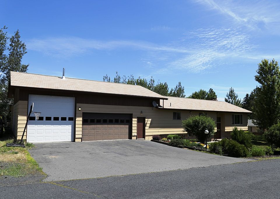 1st image of 1028 Grand Fir Dr