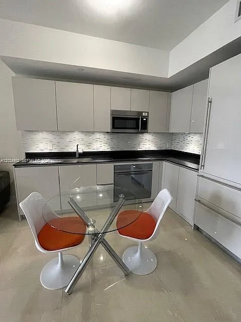 1010 Brickell Condo — Photo 3