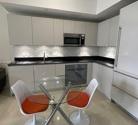 3rd image of 1010 Brickell Ave Unit 3810