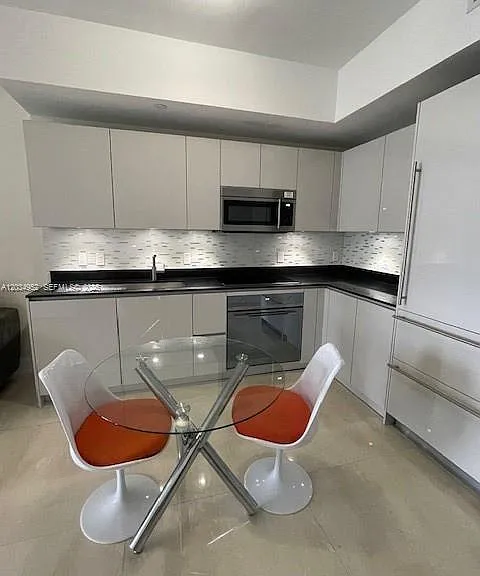 1010 Brickell Ave #3810 — Photo 3