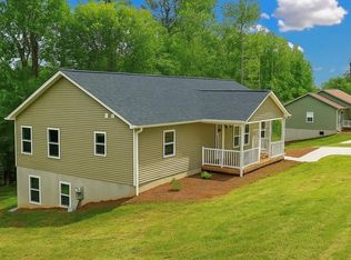 206 Fairway Dr, Rutherfordton, NC 28139