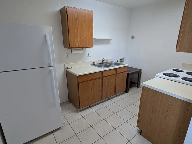 700 Orange Ave — Photo 3