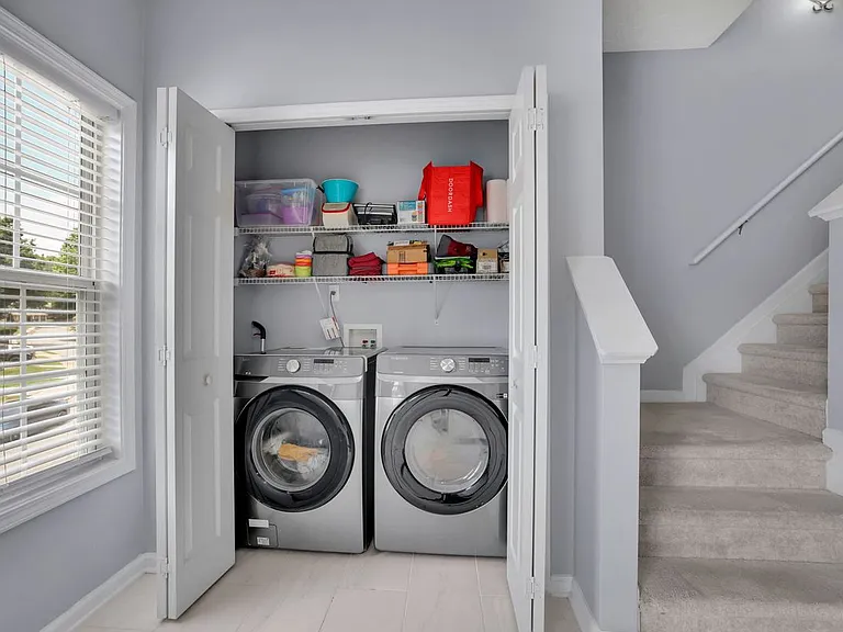 541 Lantern Wood Dr — Photo 17