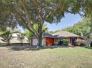 323 Linkview Dr, Duncanville, TX 75137