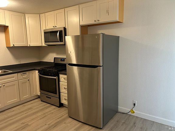 4th image of 1335 Jack London Drive