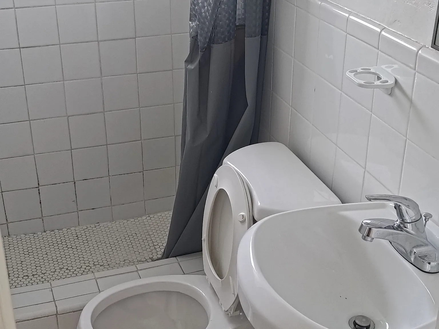 2 bed, 500 sqft, $1,600 — Photo 3