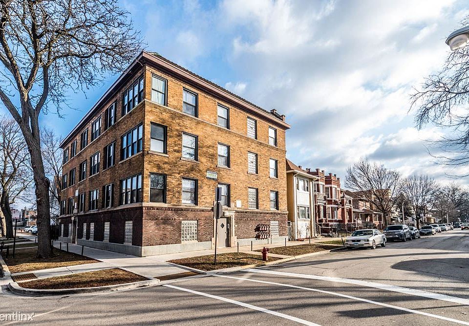 5448 W Adams St Apartments Chicago Exterior_04