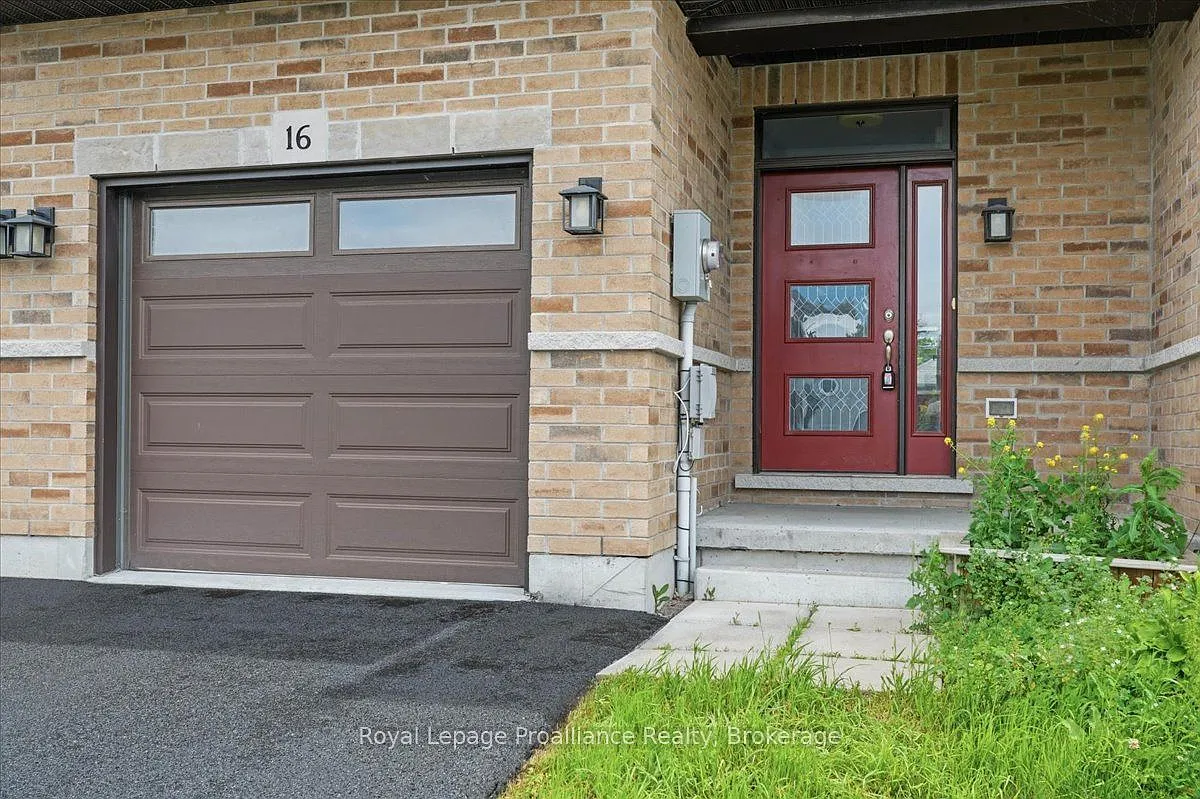 3 bed, $2,400 — Photo 2