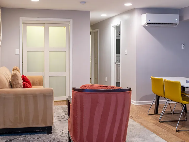 900 Maryland Ave NE #ENGLISH BASEMENT — Photo 12
