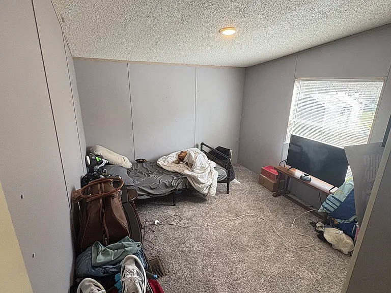 15868 Holiday Pkwy — Photo 14