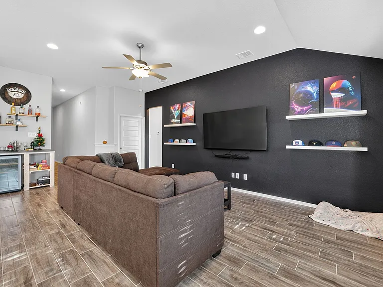 20703 Ridgeview Rd — Photo 12