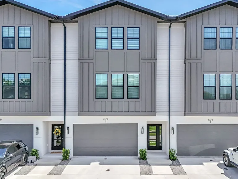 4324 W Gray St #3 — Photo 1