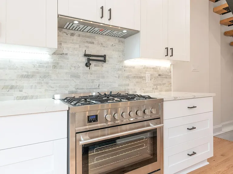 436 Manton St — Photo 9