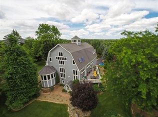 825 Glazier Rd, Chelsea, MI 48118