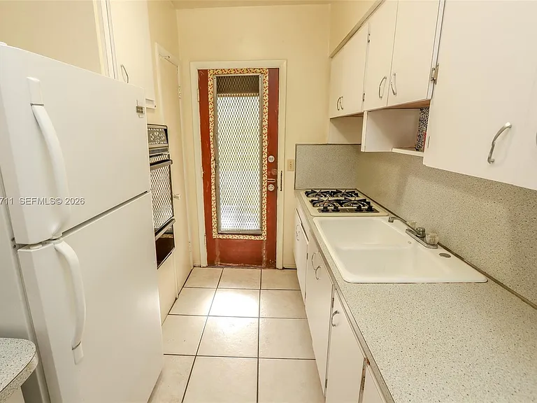 1250 S Alhambra Cir #12-A — Photo 9