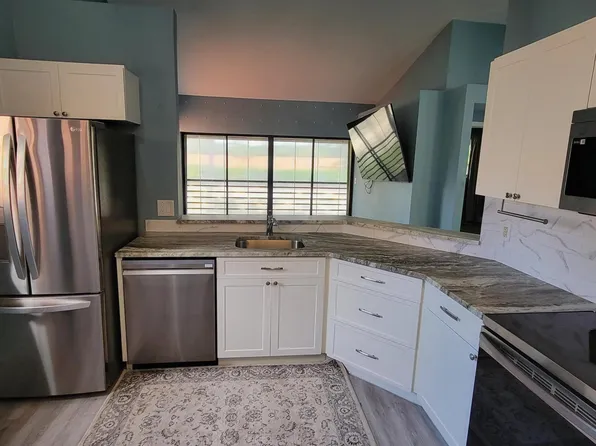 4 Via De Casas Sur #201, Boynton Beach, FL 33426