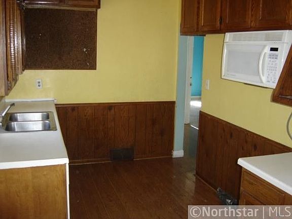 2nd image of 1580 Sloan St