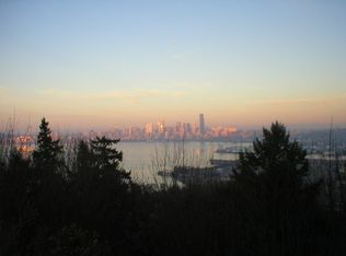 3570 SW Admiral Way, Seattle, WA 98126